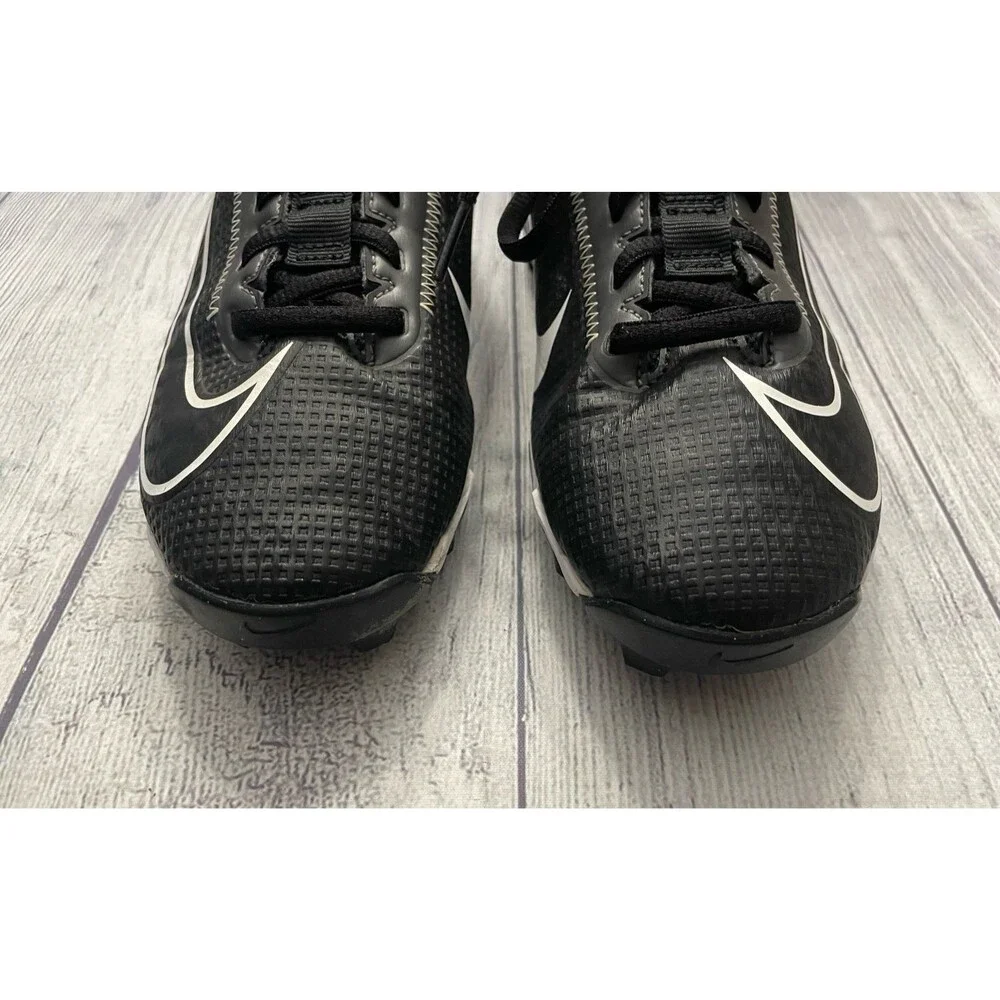 Nike black boy